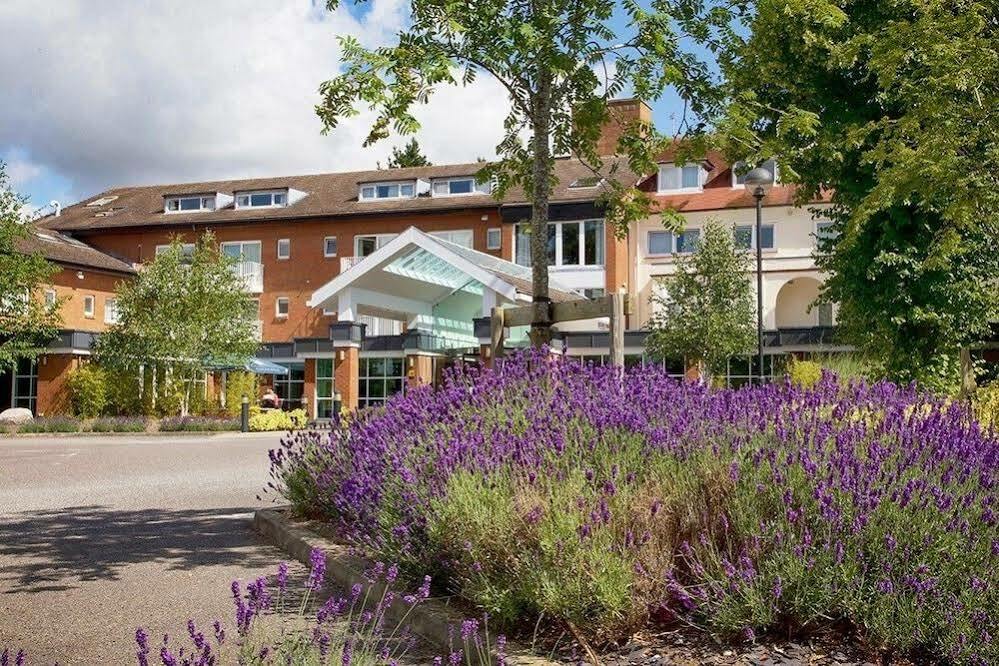 Regency Park Hotel, Health Club & Spa Thatcham Exterior foto